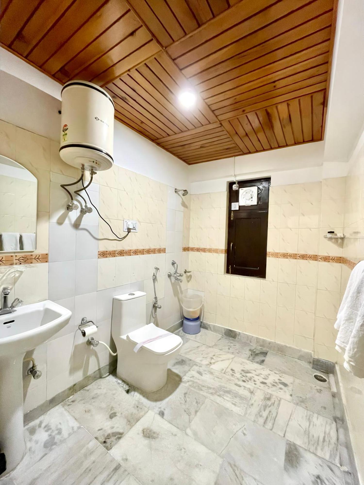 Hotel Rollingrang Кальпа Экстерьер фото